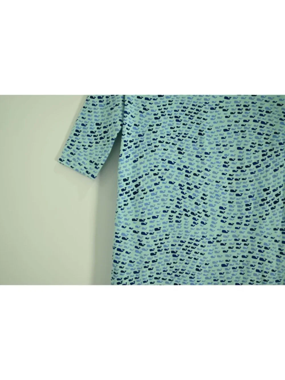 Vineyard Vines excellent used